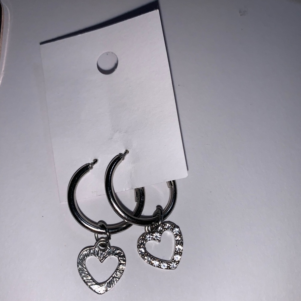 earrings - Picture 2 of 3